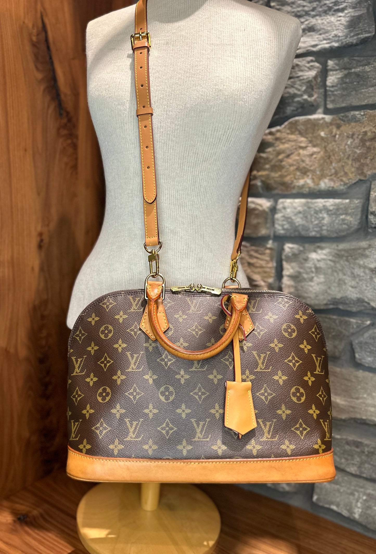 Louis Vuitton Monogram Alma PM