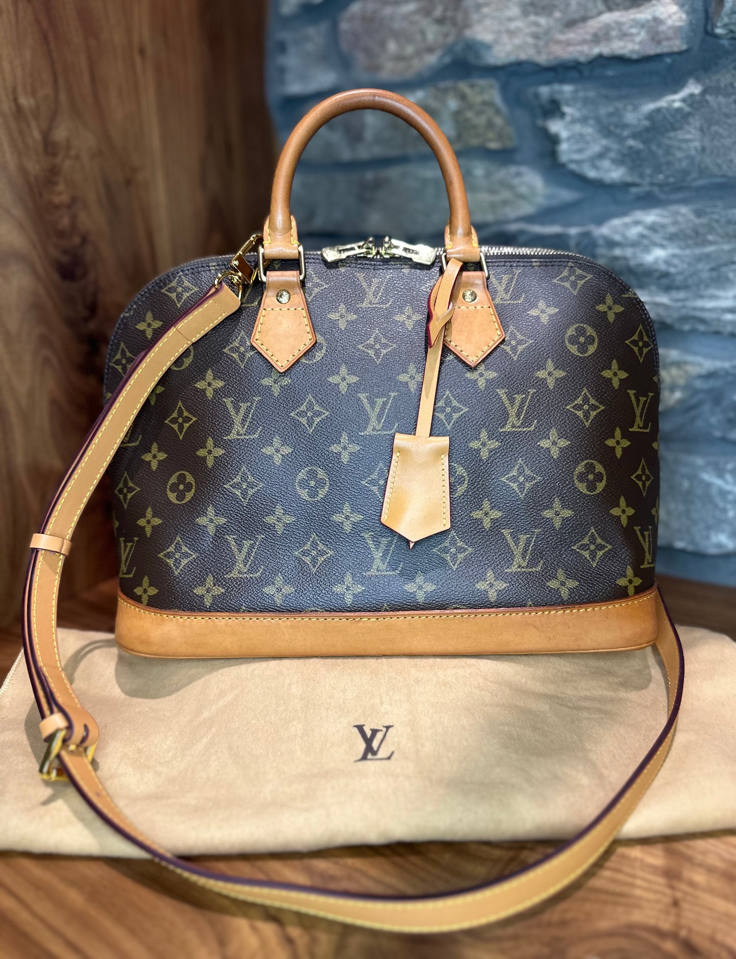 Louis Vuitton Monogram Alma PM