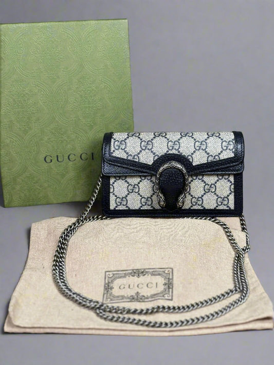 Gucci Dionysus GG Super Mini Bag